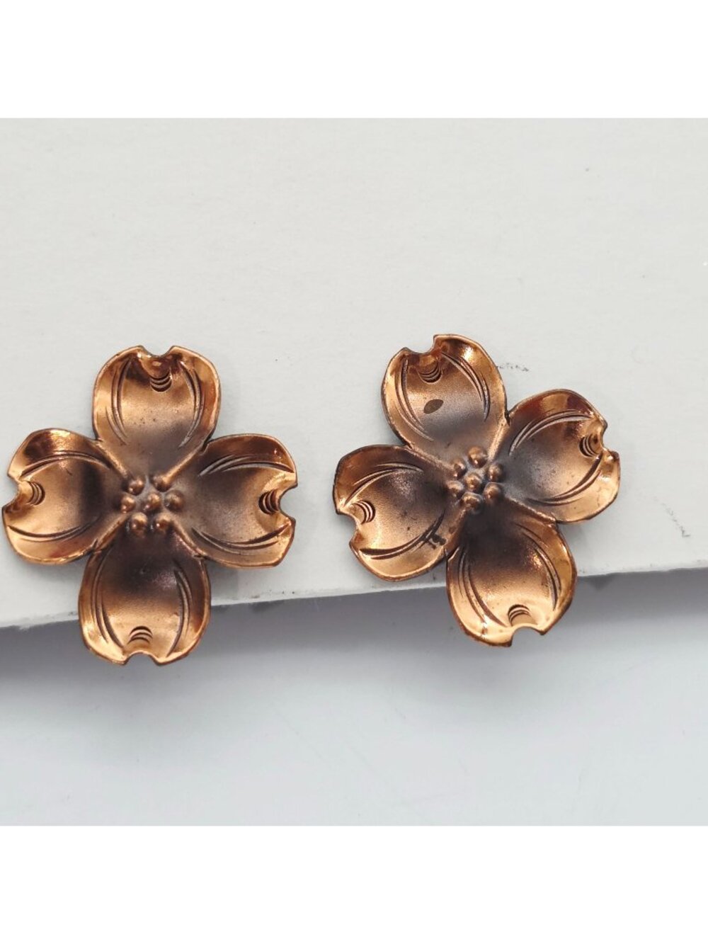 Stuart Nye Copper Dogwood Flower Screw-Back Earrings Sterling & Copper 1"